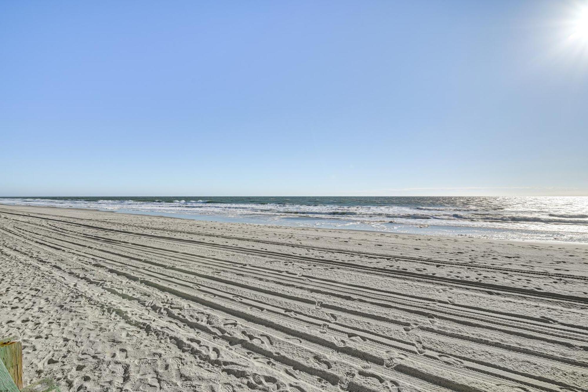Cozy Beachfront Condo With Wifi, Views And Pool Access Myrtle Beach Eksteriør billede
