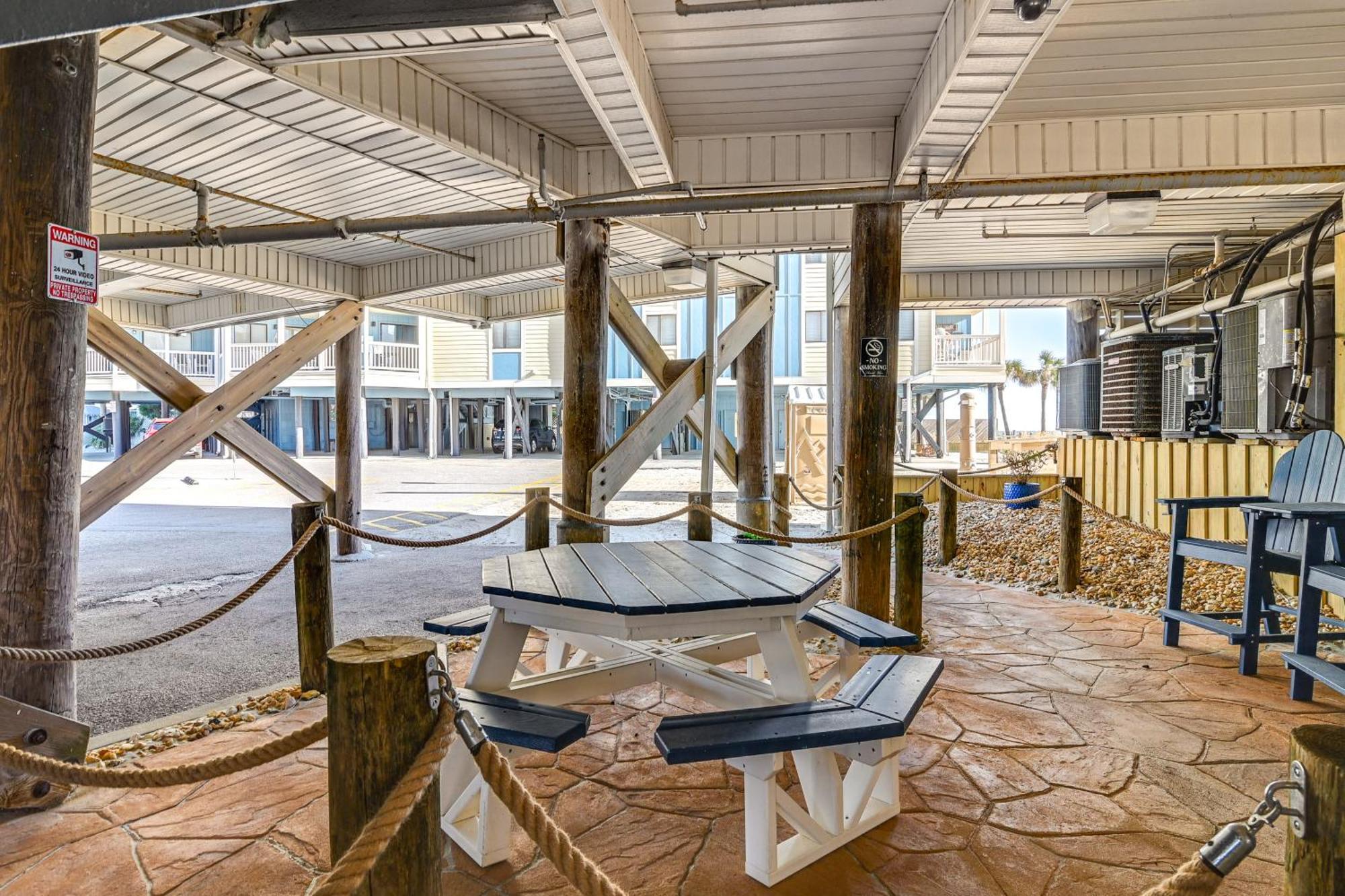 Cozy Beachfront Condo With Wifi, Views And Pool Access Myrtle Beach Eksteriør billede